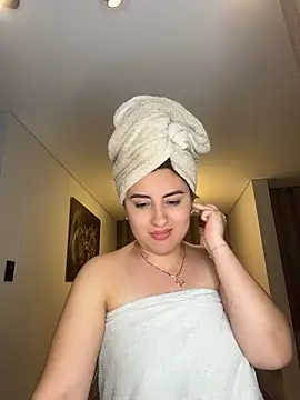 AnushaKumariのライブXXXチャット