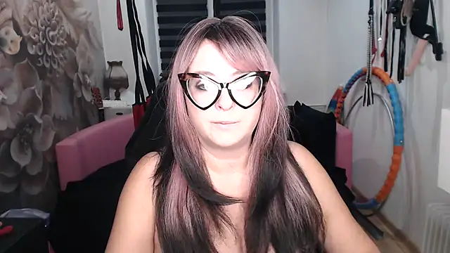 Онлайн чат XXX MISSgoddessMARIA
