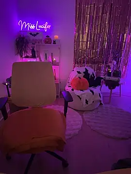 Miss_Lucifer6's Live XXX Chat