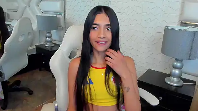 KattyLilli Live XXX-Chat