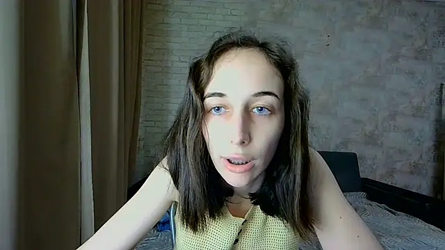 Chat +18 de Anika_bloom ao vivo