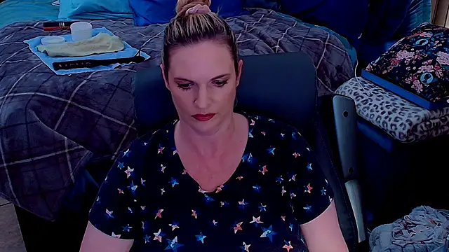ninajaymes: онлайн-секс-чат