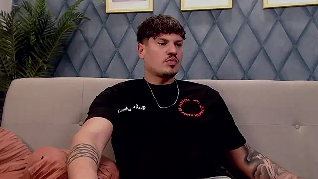 marioalessio's Live XXX Chat