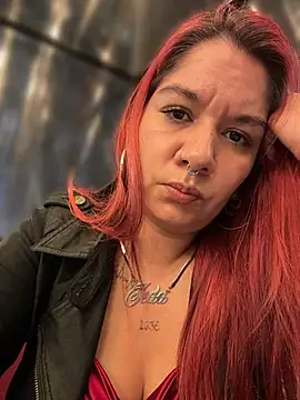 JulianaDiiaz's Live XXX Chat