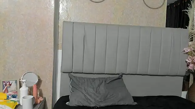 Vicky_Angeel Live XXX-Chat