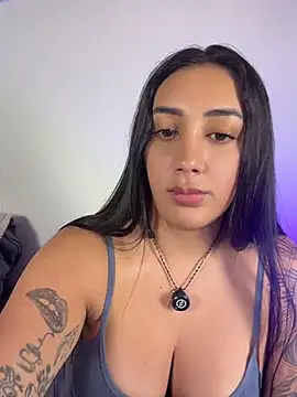 Chatroom XXX en direct de Hannahoff