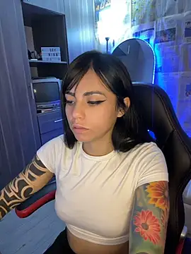 Chat +18 de i_am_nina_ ao vivo