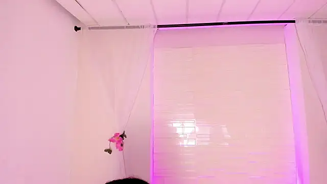 Chat XXX en directo de IvyBennet_