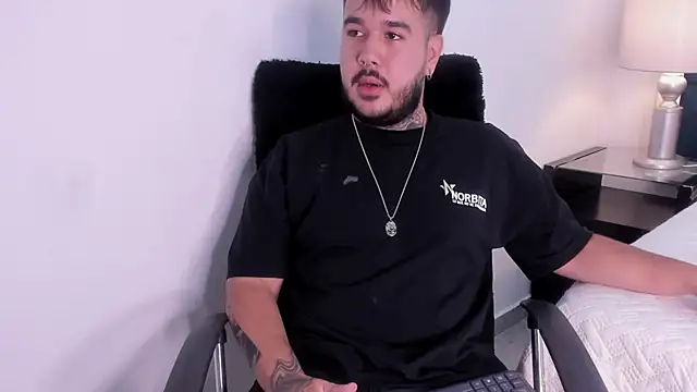 DanteBlossom's Live Chat Room