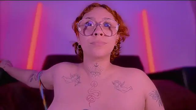 Chatroom XXX en direct de Lilmuh_