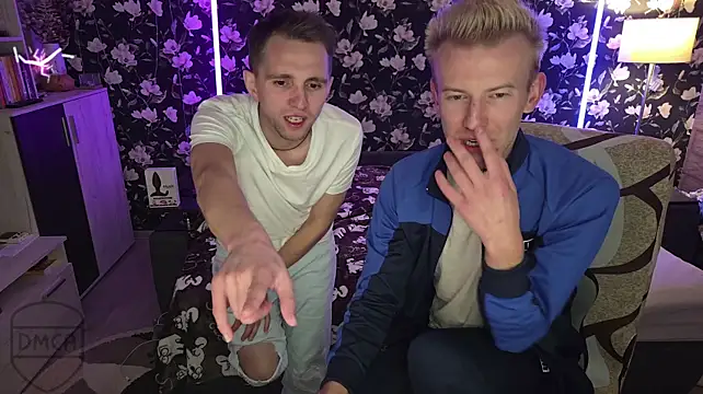 Vuitton Chat XXX live