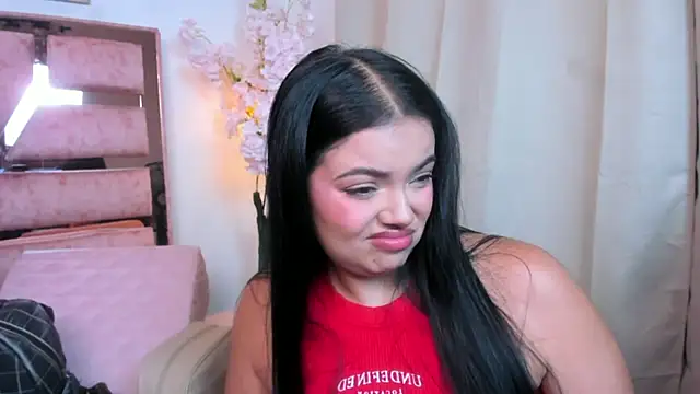 Chat +18 de ariadna_bianchi ao vivo