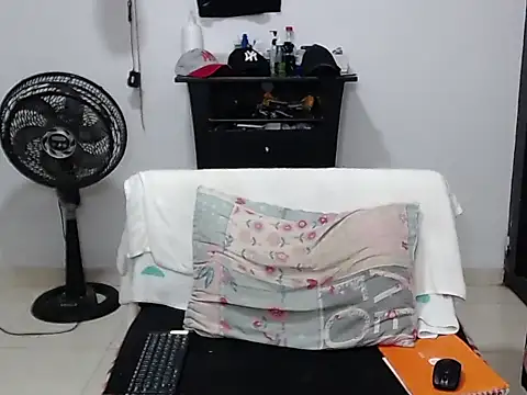 Živý XXX chat Zac_Efront
