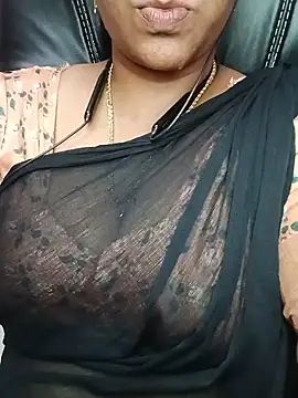sexy-keerthi Chat XXX in diretta