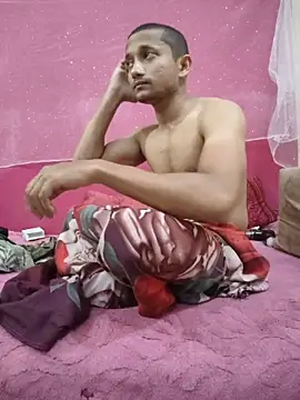 צ'אט XXX בשידור חי של Indiandaddy11