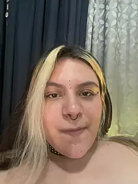Goth_nayla – Live XXX-chat