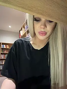 XXX chat uživo modela AlyssaFoxx_