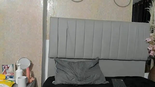 Chatroom XXX en direct de Vicky_Angeel