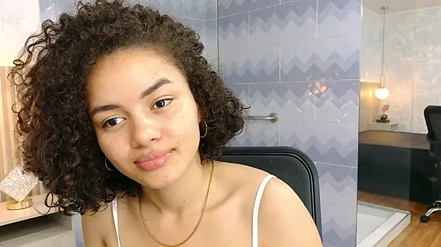 Lorene_Saenz Chat XXX live