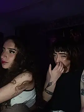 AlexxaAndRileyy's Live XXX Chat