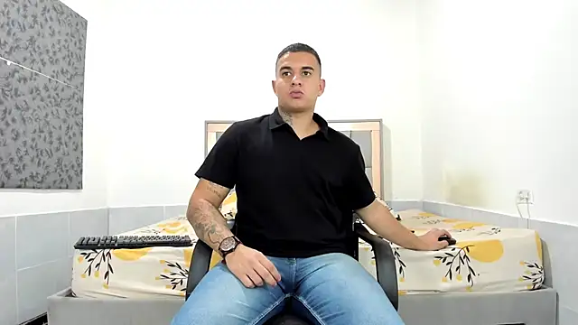XXX chat uživo modela simookeler