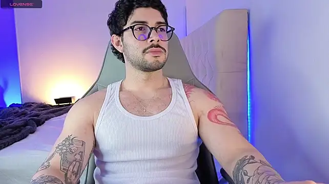  Онлайн чат XXX zyann__