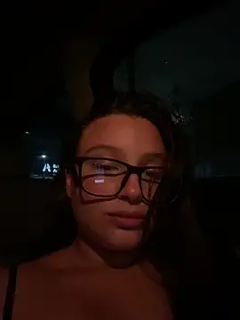 julia_moreiraのライブXXXチャット