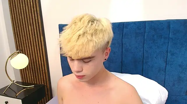 Chat XXX en directo de Ian_Stone