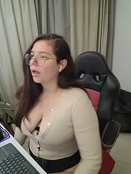kayortiiz Chat XXX in diretta