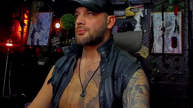 XXX chat uživo modela LexHardy