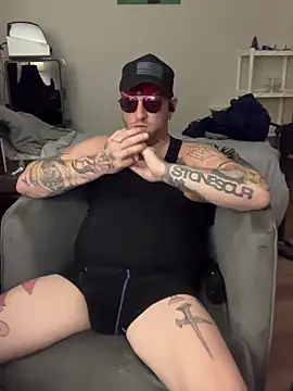 Livingpuddle Chat XXX live