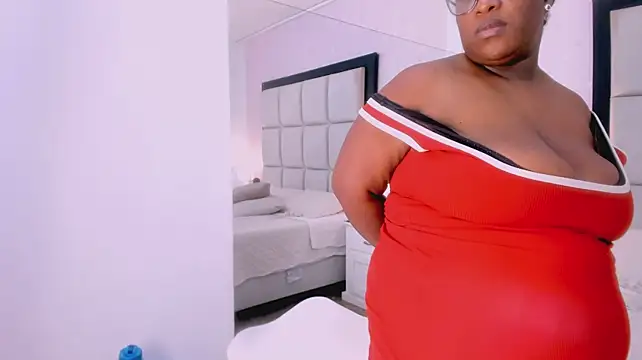 XXX chat uživo modela TreisyVixen