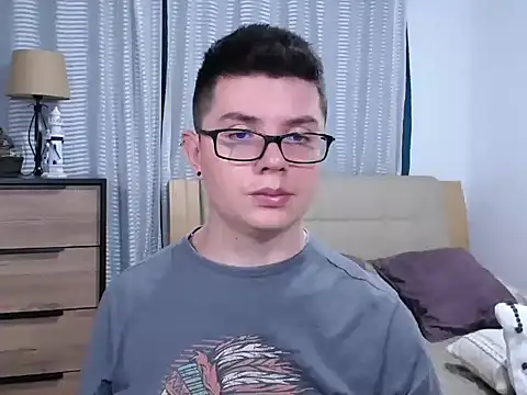 BlackFoXXX69's Live XXX Chat