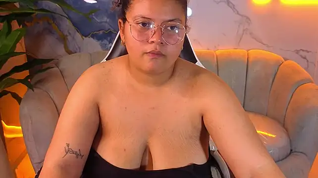 XXX chat uživo modela Scarleett_Tx