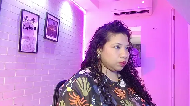 AURORA-LOVE- Live XXX-Chat