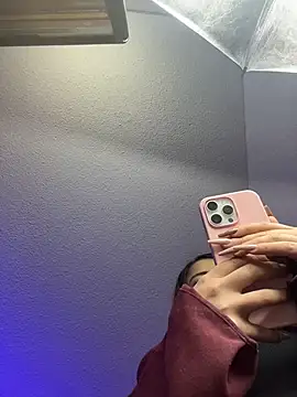 Онлайн чат XXX amber_ec