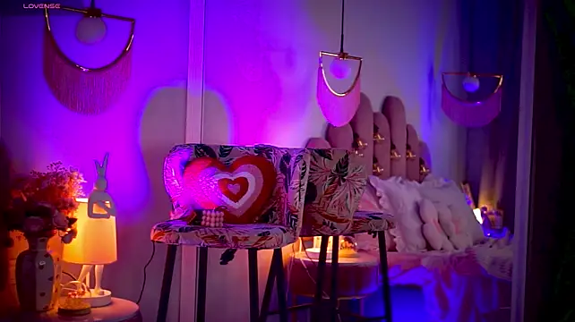 MiaMuse – Naživo XXX chat
