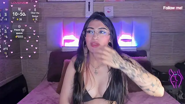 Chat XXX Live mia_devine_