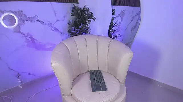 XXX chat uživo modela kendallrose__