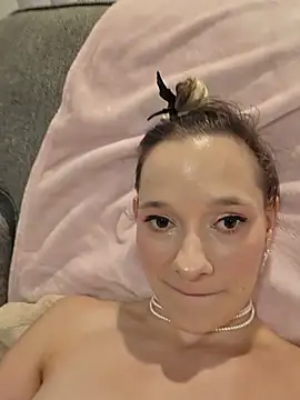 Chloe_StClaire's Live XXX Chat