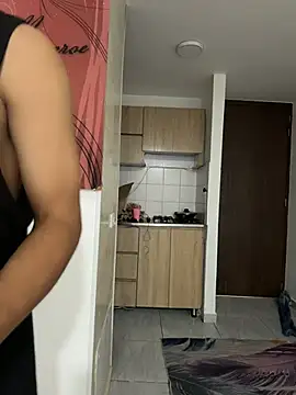 צ'אט XXX בשידור חי של Mydreams69