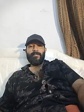MalluBeard Adlı Modelin Canlı XXX Sohbeti