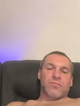 AttractiveSilk5 – Naživo XXX chat