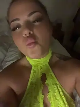 Kittykexxx Adlı Modelin Canlı XXX Sohbeti