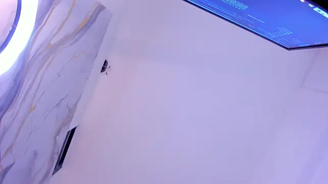 AaronNewmann: онлайн-секс-чат