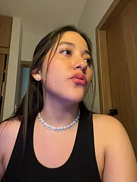 Nhefertary Chat XXX in diretta