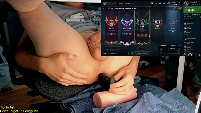 StickyJoystick Live XXX-chat