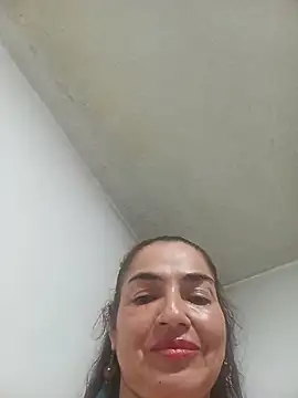 צ'אט XXX בשידור חי של MaryRoze_