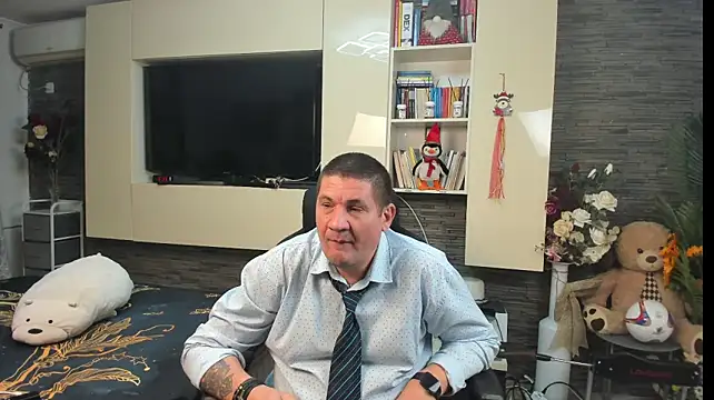 XXX chat uživo modela SpartacusDaddy48