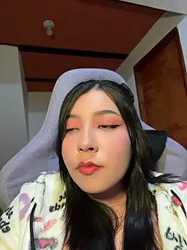 kimmjiwo Chat XXX live